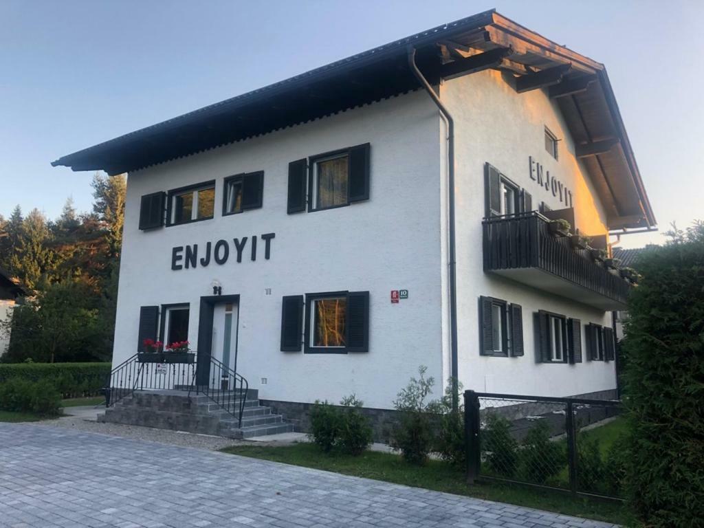 Отель Enjoyit Velden West Selpritsch Экстерьер фото