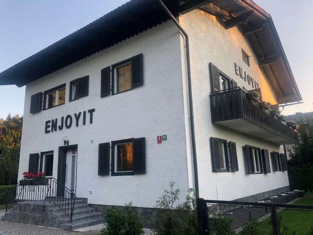 Отель Enjoyit Velden West Selpritsch Экстерьер фото