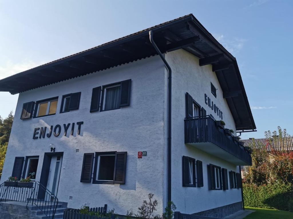 Отель Enjoyit Velden West Selpritsch Экстерьер фото