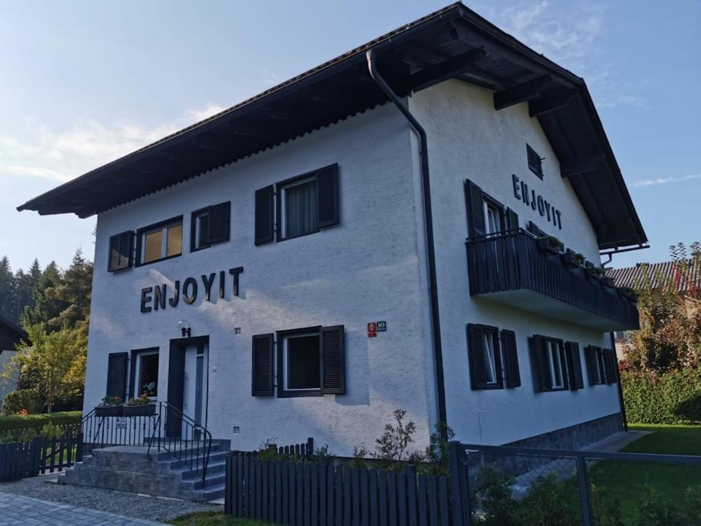Отель Enjoyit Velden West Selpritsch Экстерьер фото